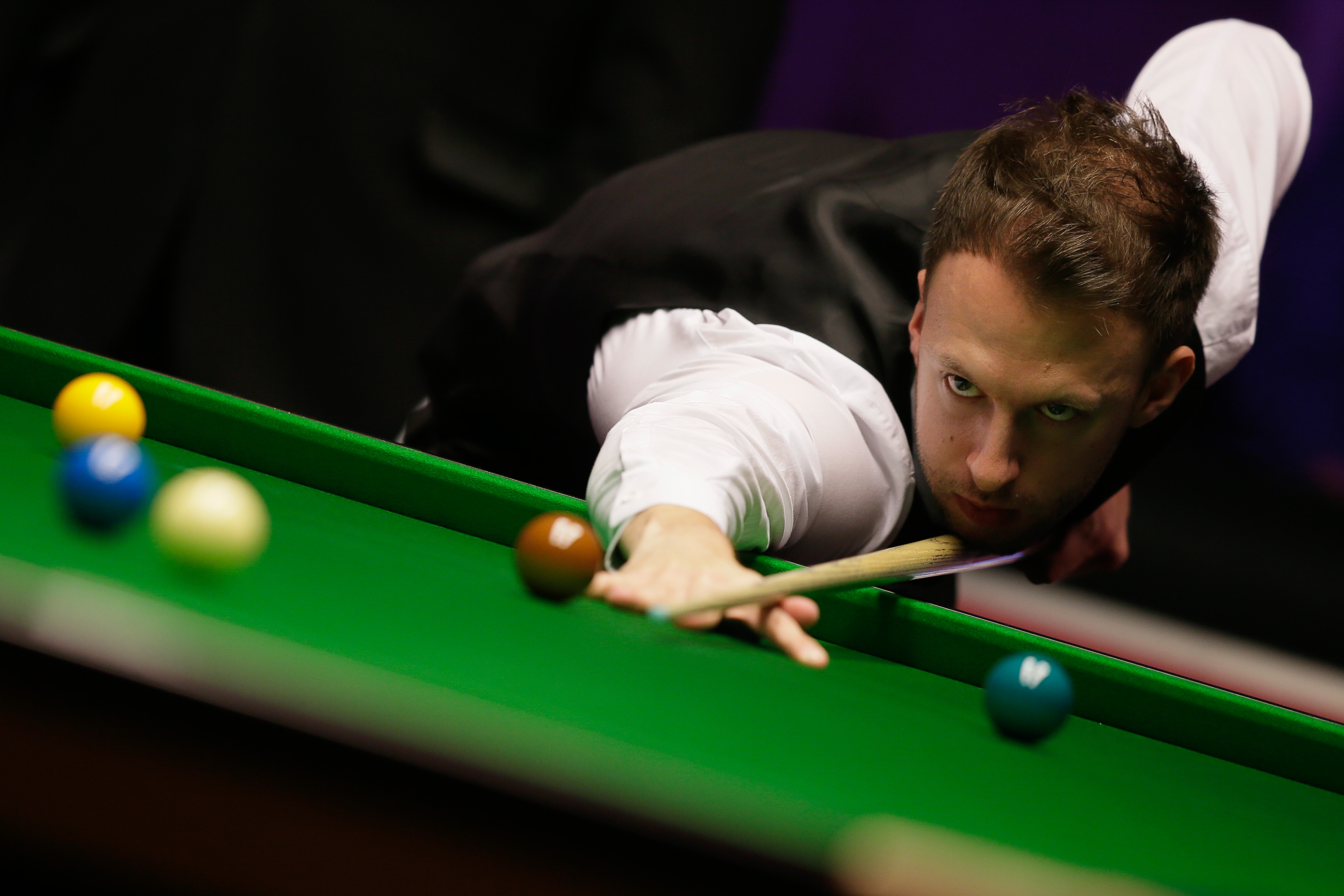 线倾向于 线倾向于