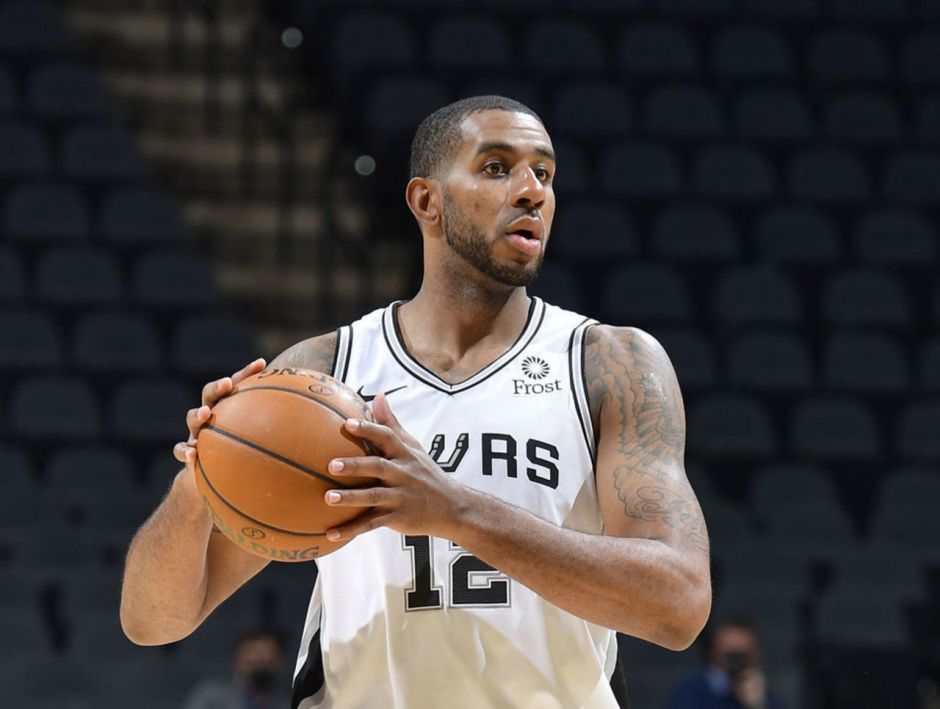 莱万的加入 莱万的加入