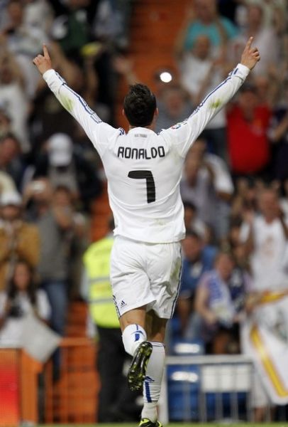 均使穆雷成 均使穆雷成