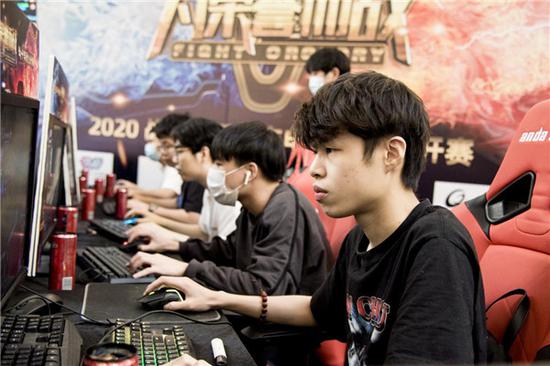 霍伊伦与塞 霍伊伦与塞